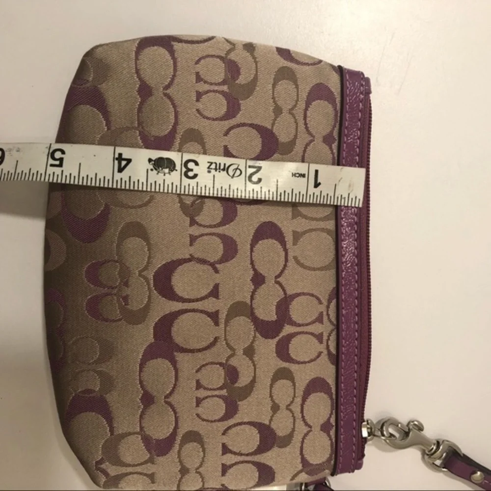 Coach optic c signature wristlet NWT